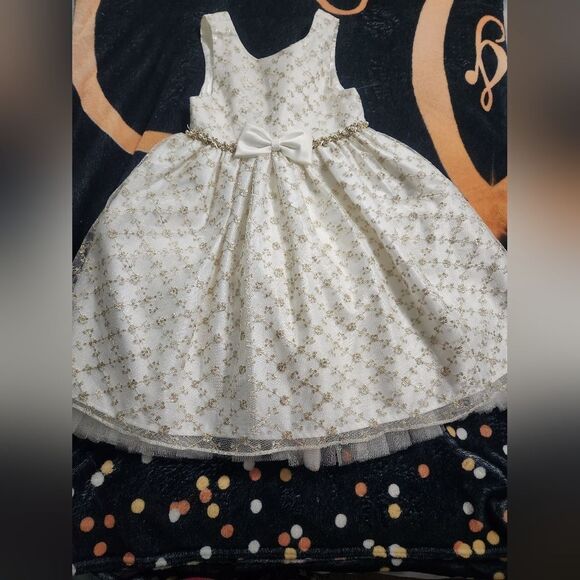 American Princess 5 White Gold Formal  Embroidered  Embellishment Girl's Dress - Picture 1 of 7